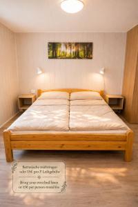 Erholung pur in der Strandhussiedlung Rügen - Bungalow Ferienwohnung - bis 5 Personen - nur 100m zum Naturstrand - mitten im Kiefernwald - Ideal für Paare & Familien - Hunde herzlich willkommen