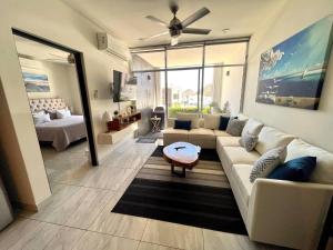 Cozy Cabo Condo 2BR, Shared Pool, Gated Community, 20 Walk to Beach