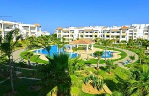 Bel Appt Climatisé avec Balcon, Ascenseur & Piscines Asilah Marina Golf