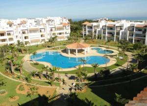 Bel Appt Climatisé avec Balcon, Ascenseur & Piscines Asilah Marina Golf