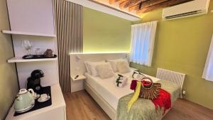 La Perla Rossa Suite House