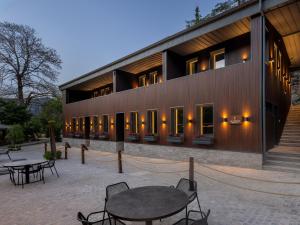 Hill Suites Zachlorou