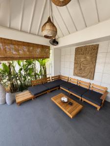Empat Bintang Villas
