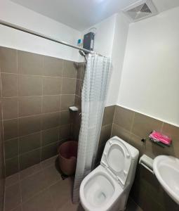 Studio Condo Staycation I The Courtyard at Scala I Taguig City