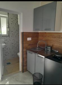 Apartmani Holiday Sutomore
