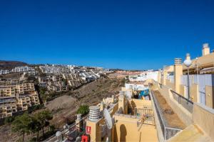 GuestReady - Amadores Beachfront Apartment