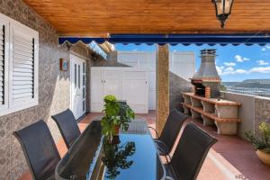 GuestReady - Amadores Beachfront Apartment