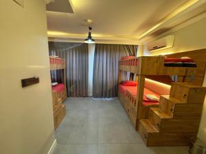 Lola backpackers hostel