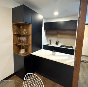 Aparts 4 Days 1 or 2 Bedroom Apartment San Isidro Business Zone 06