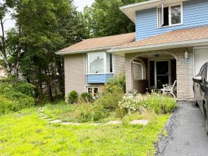 2-bedroom basement in Bedford