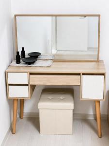 New Long-term stays welcome 3 minutes to Seokchon Station Parking Sunlight Baby chair Air conditioner 2 minutes to Lotte World 3 minutes to the sports complex 4 minutes to KSPO
