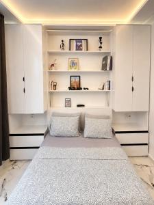 9 - Modern apartment near Carre Eden