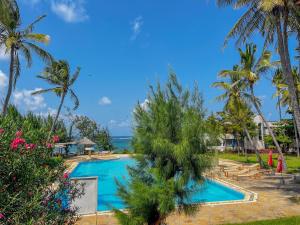 Juma La Pili Beachfront Apartments