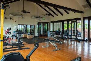Beachside Bliss 4BR Lux Villa, Pool, Terrace, Golf