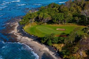 Golf from home! 8BR Lux Villa, Pool, Beach Club!