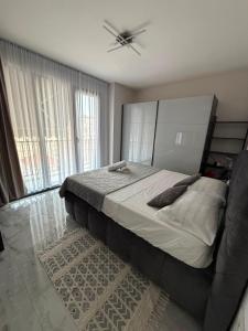 Modern Furnished Apartment