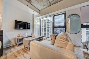 Chic 2-Person Stay - Montréal Transit Nearby