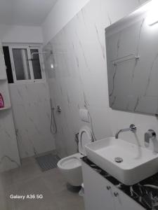 Serena Guest House