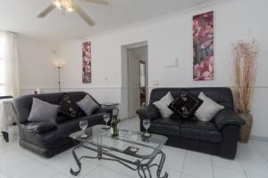 Lovely 4 Bedroom Holiday Villa