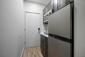 The Columbus Suites - The District Studio - 89-204