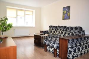 Apartment on Demyanchuka 1A