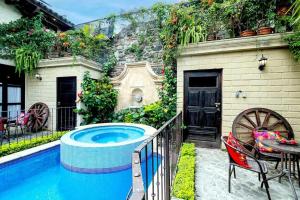 Central Hidden Secret pool good Wifi Free Night