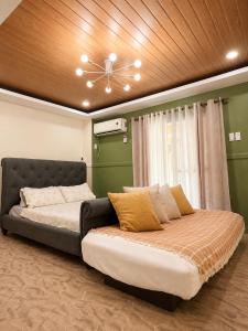 3BR with Movie Stay in Vista Mall Malolos by Casa Bella de Provence