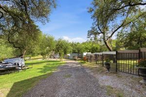 Lake Travis Lakefront Cabin with cowboy pool