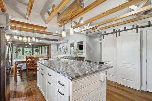 Lake Travis Lakefront Cabin with cowboy pool
