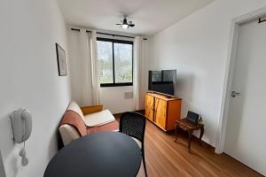 Aconchego retrô em SP | 2 quartos + home office