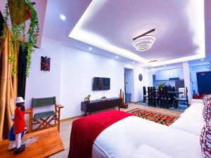 The Red Mirage - Rooftop Swimming Pool & Lounge, Gym, Games room, Office Space, 270 Cafè- WESTLANDS