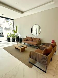 Shopping del Sol Zone apartment, with pool and gym