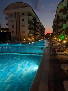 Alanya Okurcalar 126 m Havuzlu İki Yatak Odalı Dubleks
