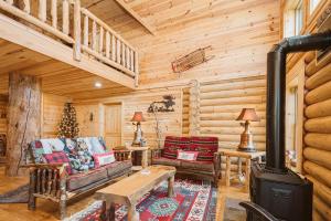 Big Log Lodge