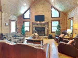 Log Heaven by Taylor Made Deep Creek