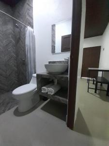 Apartment with Garage and Separate Kitchen