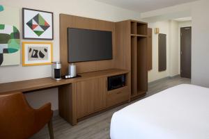Holiday Inn & Suites Montreal Airport by IHG