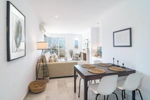 Sam24I- Cozy Apartment Walking Distance To Beach