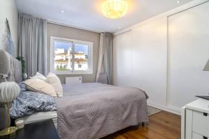 Rg133 - Spacious 3 Bed Apartment In Prime Location
