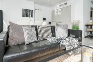 Mr- Cozy 4 Sleep Flat In Marbella, Great Location