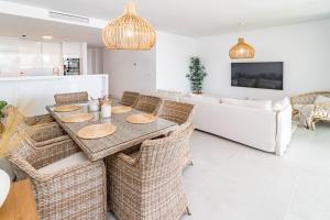 Cah - Large Terrace, Indoor Pool And Gym