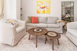Bv373A - Corner Penthouse With Rooftop Terrace
