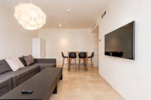 Vr1B - Golfside Escape Near Estepona