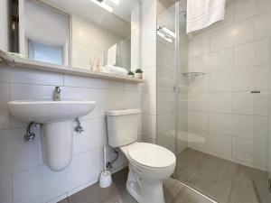 Condo in Quito near the American Embassy and Solca