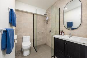ROUGE, 56m2, 2 Bdr condo on Bangrak beach