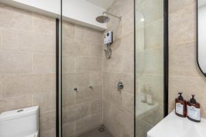 ROUGE, 56m2, 2 Bdr condo on Bangrak beach