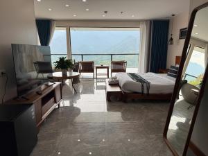Lá Đỏ Hotel Retreat Sapa Center