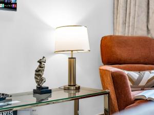 Stylish Luxury Canal View Studio, Business Bay