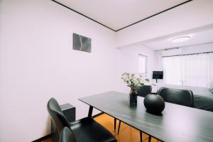 Fukuoka Nakasu Stay 1BR with Private Garden
