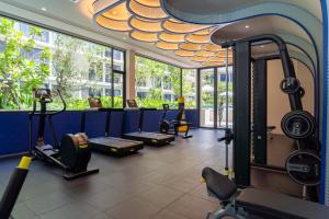 New apartment at Bellevue Beachfront by Lofty